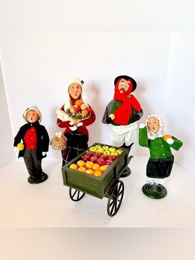 Rare Byers’ Choice Cries of London 1999 Limited Edition Fruit Vendor Family Set